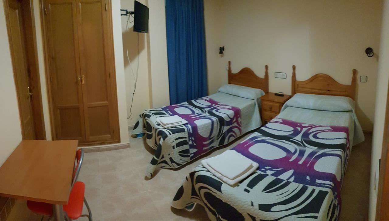 Hostal El Busto Teruel Exterior foto